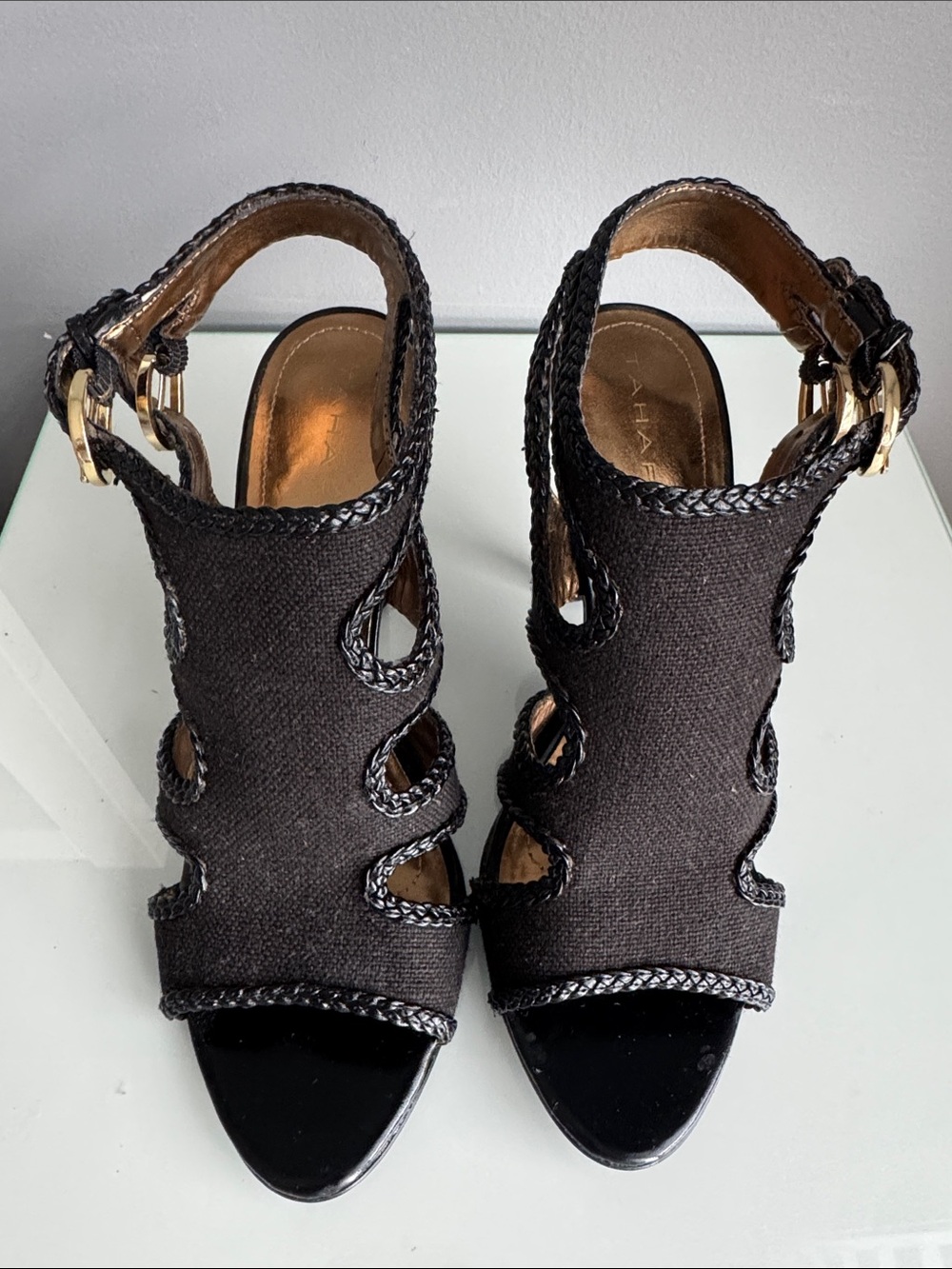 Elegant Tahari “Lexie” Heels